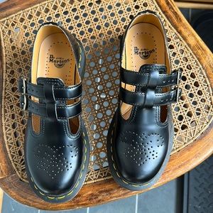 Like new Dr. Martens Maryjanes
